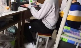 带你吃瓜男生寝室