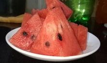 qq区吃瓜,揭秘网络社交圈的趣味与争议