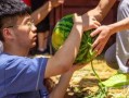 广西吃瓜大学,广西高校学子畅享夏日“吃瓜”盛宴