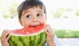 吃瓜围脖是,“揭秘网络热词‘吃瓜围脖背后的故事与流行文化现象”