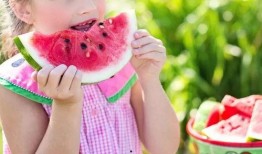 吃瓜围脖是,“揭秘网络热词‘吃瓜围脖背后的故事与流行文化现象”