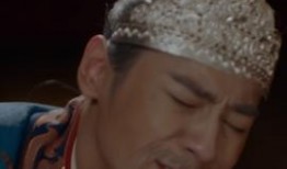 男子吃瓜中毒,警惕夏日食品安全