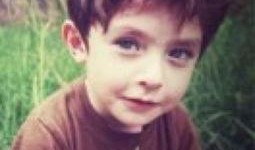 吃瓜男孩头像原图,揭秘吃瓜男孩头像背后的故事