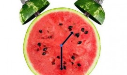 烦恼吃瓜,揭秘网络舆论背后的心理困境