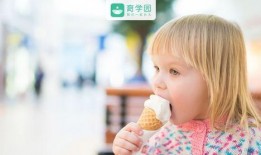 吃瓜后嗓子不服,揭秘夏日饮食健康之谜