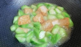 瓜女吃席,一场别开生面的美食盛宴