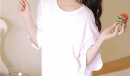 美女吃瓜容易栽瓜难,栽瓜难题笑谈间